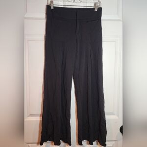Equestrian Women's Black Wide-Leg Pants Pocket Front Size "P"